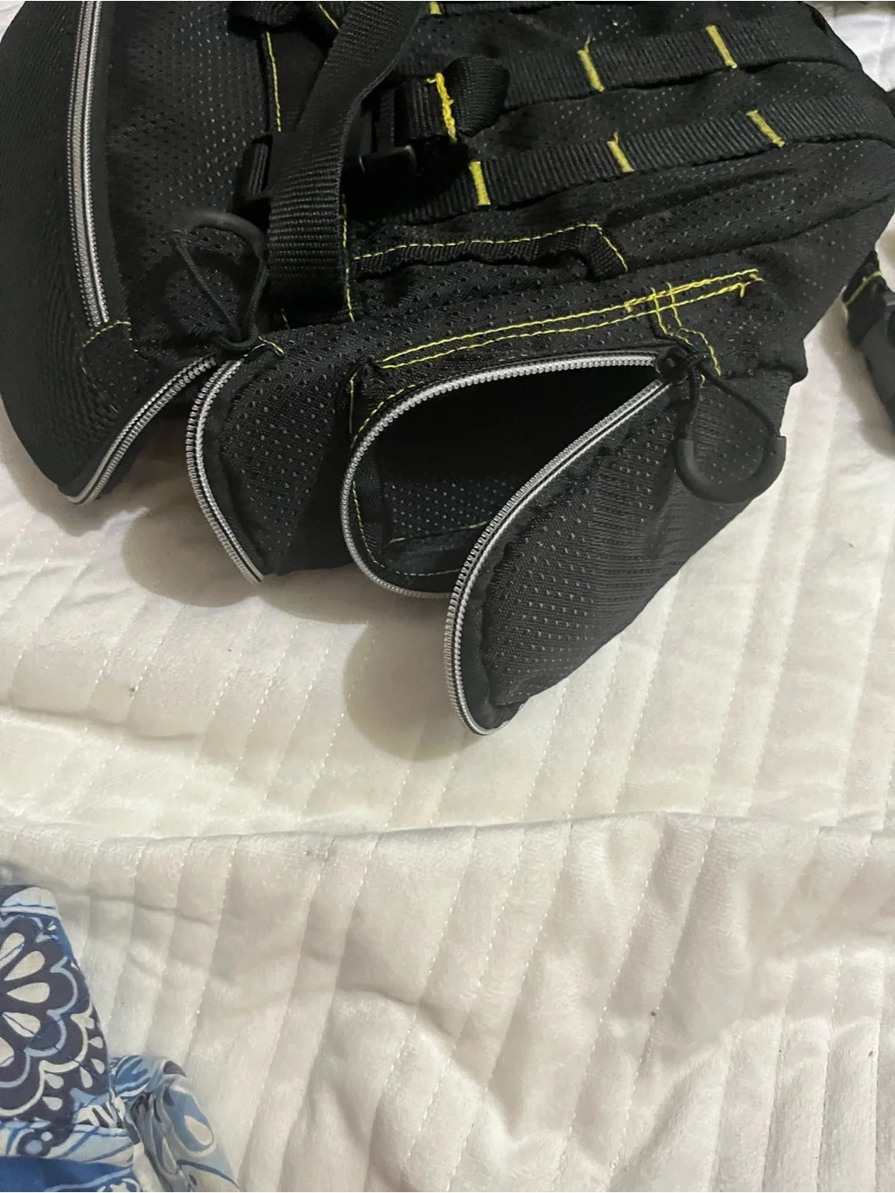 Ozonics sleek black